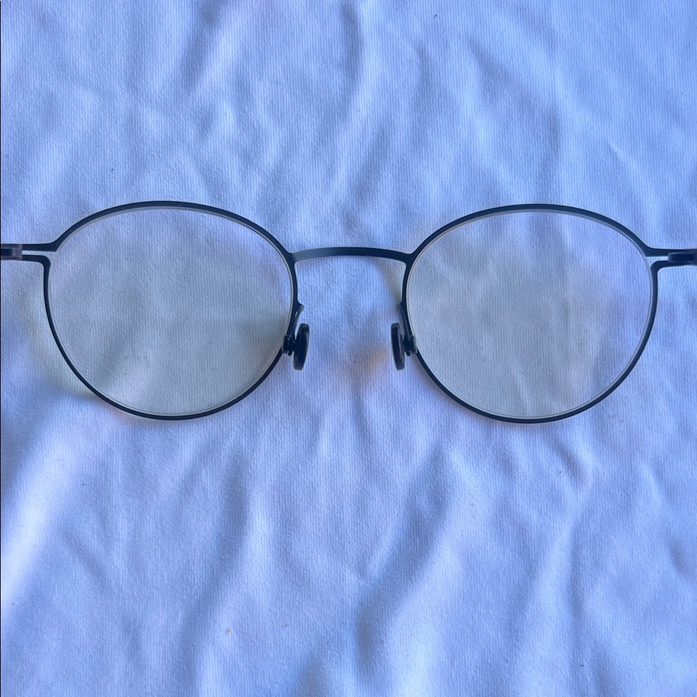 Mykita Lite Tona Eyeglasses in black - Picture 5 of 7